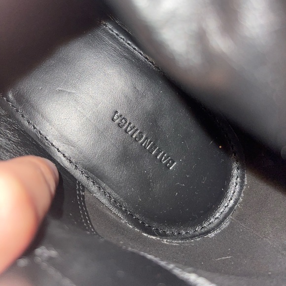 Balenciaga Cagole 90mm Bootie - Picture 11 of 11